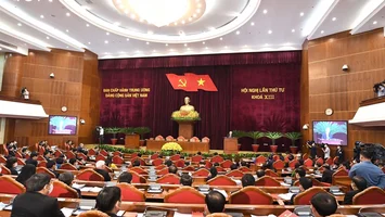 Đảng viên không được phép phụ họa theo những nhận thức lệch lạc, quan điểm sai trái