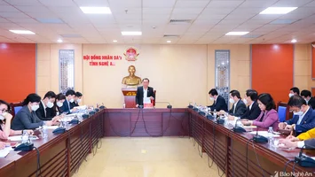 Kỳ họp thứ 4, HĐND tỉnh Nghệ An khóa XVIII tiến hành phiên thảo luận tổ