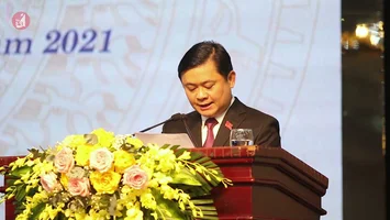 Đồng chí Thái Thanh Quý - Ủy viên BCH Trung ương Đảng, Bí thư Tỉnh ủy, Trưởng Đoàn ĐBQH tỉnh, Chủ tịch HĐND tỉnh phát biểu khai mạc kỳ họp thứ 4, HĐND tỉnh khóa XVIII