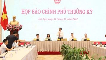 Gần 40.000 cán bộ, công chức, viên chức thôi việc: Bộ Nội vụ kiến nghị tăng lương