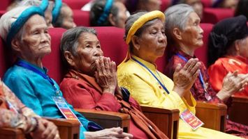 Với tất cả niềm yêu kính, biết ơn!...