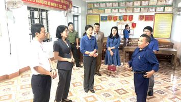 Ban Dân tộc HĐND tỉnh khảo sát việc thực hiện tăng cường ứng dụng công nghệ thông tin hỗ trợ đồng bào dân tộc thiểu số phát triển kinh tế - xã hội giai đoạn 2019 - 2022 tại huyện Quỳ Châu