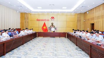 Chủ tịch UBND tỉnh yêu cầu các sở, ngành, đơn vị, địa phương tập trung giải quyết dứt điểm các kiến nghị của doanh nghiệp