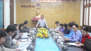 Thường trực HĐND huyện Quỳnh Lưu xem xét kết quả giám sát công tác quản lý và thực hiện các dự án đầu tư công