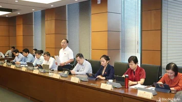 Thí điểm đấu giá biển số ô tô: Có nên quy định hai mức giá khởi điểm 20 và 40 triệu đồng theo vùng?