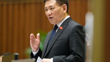 Tăng lương cơ sở từ 1/1/2023 sẽ gây khó khăn cho kiểm soát lạm phát