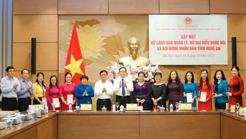 Phó Chủ tịch Thường trực Quốc hội Trần Thanh Mẫn gặp mặt nữ lãnh đạo, nữ đại biểu Quốc hội, HĐND tỉnh Nghệ An