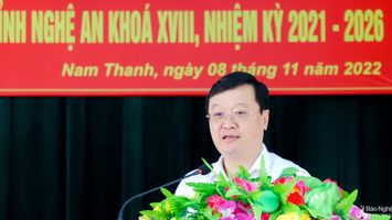 Chủ tịch UBND tỉnh Nguyễn Đức Trung tiếp xúc cử tri xã Nam Thanh (Nam Đàn)
