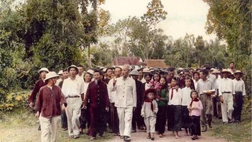 Ngày xuân về thăm quê Bác: Làng Sen – Làng Chùa