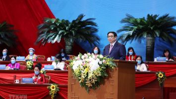 Xây dựng người phụ nữ Việt Nam phát triển, hội nhập với những giá trị thời đại
