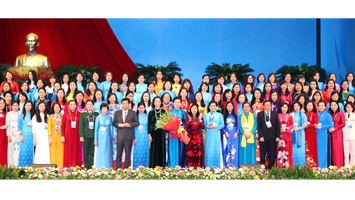 Bế mạc Đại hội đại biểu phụ nữ toàn quốc lần thứ XIII
