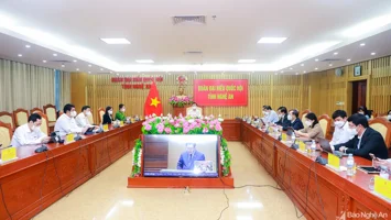 Ủy ban Thường vụ Quốc hội tiến hành phiên chất vấn về lĩnh vực công thương, tài nguyên và môi trường