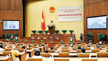 Mười năm hai tiếng “vì dân”