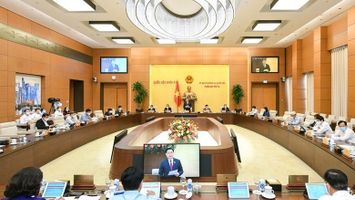 Tuần này, Ủy ban Thường vụ Quốc hội tiếp tục Phiên họp thứ 10