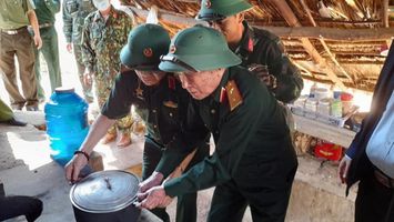 Hành trình về chiến trường xưa của các lão tướng