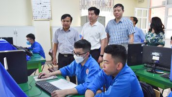HĐND tỉnh giám sát công tác đào tạo phát triển nguồn nhân lực tại các trường nghề ​