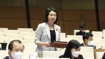 Dự thảo Luật Thi đua, khen thưởng (sửa đổi): Bảo đảm cân đối giữa khu vực công với khu vực tư