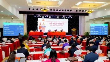 Giữ mối liên hệ với cử tri, Nhân dân - tiêu chuẩn, trách nhiệm của người đại biểu nhân dân