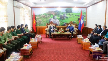 Lãnh đạo tỉnh Nghệ An thăm, chúc Tết cổ truyền Bunpimay tại Lào