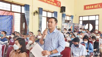 Cử tri huyện Quỳnh Lưu đề xuất chính sách hỗ trợ cho ngư dân vươn khơi bám biển