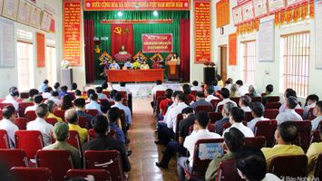 Đại biểu Quốc hội tiếp xúc cử tri tại huyện Đô Lương, Anh Sơn