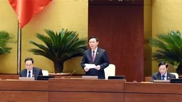 Phấn đấu tiết giảm chi phí và hạ lãi suất cho vay đối với nền kinh tế