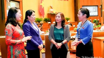 Đại biểu Hoàng Thị Thu Hiền: Không ít người cho rằng chồng 'dạy' vợ, bố mẹ 'roi vọt' với con cái là chuyện bình thường