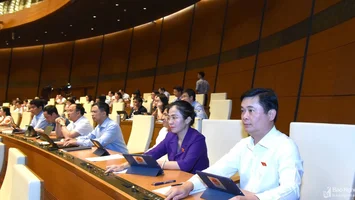Quốc hội thông qua 2 dự án luật trong ngày làm việc thứ 18, Kỳ họp thứ 3