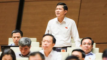 Giáo sư Thái Văn Thành nêu ý kiến về giá sách giáo khoa tại diễn đàn Quốc hội