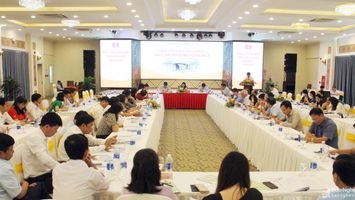 Hội thảo khoa học 'Đồng chí Lê Hồng Sơn với cách mạng và quê hương Nghệ An'