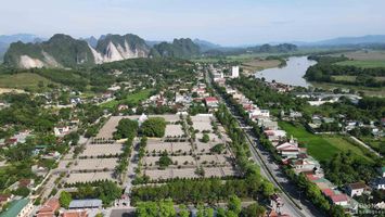 Tháng Bảy về với Nghĩa trang liệt sĩ quốc tế Việt - Lào