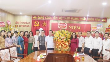 Chủ tịch UBND tỉnh chúc mừng ngày truyền thống ngành Tuyên giáo