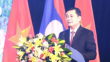 Kế thừa và phát triển mối quan hệ hữu nghị vĩ đại, đoàn kết đặc biệt, hợp tác toàn diện Việt Nam - Lào