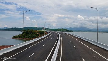 Cao tốc Vân Đồn - Móng Cái trước ngày thông xe