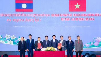 Hội nghị Tư pháp các tỉnh có chung đường biên giới Việt Nam - Lào mở rộng lần thứ V tại Nghệ An