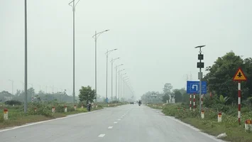 UBND thành phố Vinh trả lời của cử tri Nguyễn Hồng Sơn, xóm Xuân Đồng, xã Nghi Đức, thành phố Vinh về kiến nghị lắp đèn tín hiệu giao thông và làm hệ thống mương thoát nước tuyến đường 72m.