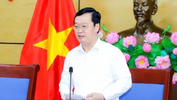 Chủ tịch UBND tỉnh: Triển khai quyết liệt, đồng bộ các giải pháp nhằm thúc đẩy tăng trưởng