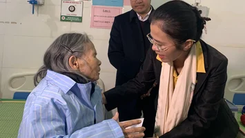 Xuân nhân ái - Tết sẻ chia với bệnh nhân nghèo ở thị xã Cửa Lò