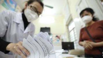 Loạt thay đổi quan trọng về hưởng chính sách BHXH khi ốm đau