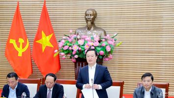 Chủ tịch UBND tỉnh Nguyễn Đức Trung: Quyết tâm cao hơn, nỗ lực lớn hơn, hành động quyết liệt hơn để hoàn thành các mục tiêu, chỉ tiêu đề ra