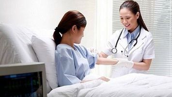 Cử tri quan tâm việc sửa đổi luật khám, chữa bệnh và quy hoạch tổng thể quốc gia