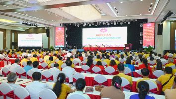 Chủ tịch Ủy ban Trung ương Mặt trận Tổ quốc Việt Nam dự Diễn đàn 'Lắng nghe tiếng nói Mặt trận cơ sở' tại Nghệ An