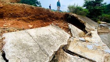 Chủ tịch UBND tỉnh Nghệ An ký Công điện hoả tốc chủ động ứng phó với mưa lũ