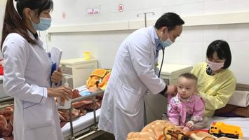 Cử tri huyện Nghi Lộc đề nghị quan tâm, nâng cao chất lượng nguồn nhân lực tại bệnh viện Sản Nhi