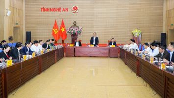 UBND tỉnh Nghệ An thông qua 13 báo cáo, 11 dự thảo Nghị quyết HĐND tỉnh