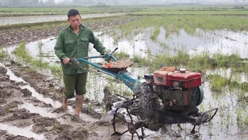 Ban Dân tộc tỉnh trả lời cử tri Lo Văn Cường, người uy tín bản Văng Môn, xã Tam Hợp, huyện Tương Dương về thu hồi máy cày