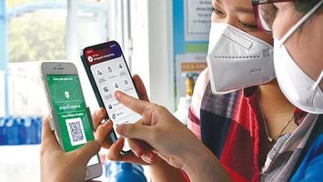Sở Y tế trả lời cử tri phường Quang Trung, thành phố Vinh về Sổ sức khỏe điện tử và hành nghề y dược tư nhân