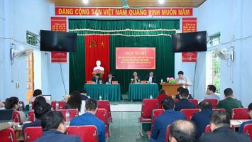 Đại biểu Quốc hội đoàn Nghệ An tiếp xúc cử tri huyện Con Cuông