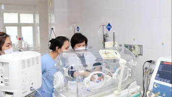 Sở Y tế trả lời cử tri Vương Trung Kiên, xóm Thái Quang, xã Nghi Thái, huyện Nghi Lộc về chất lượng khám ban đầu tại bệnh viện Nhi Nghệ An