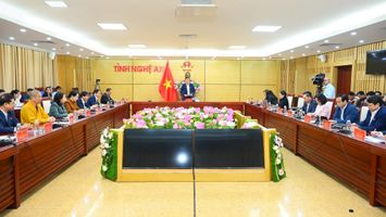Kiên quyết điều chuyển lãnh đạo cấp phòng khi có dư luận gây phiền hà trong giải quyết thủ tục hành chính